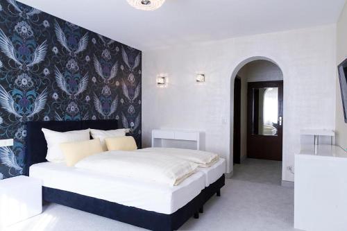 Hotel Hellers Twenty Four I -24h-Check-In- - image 12