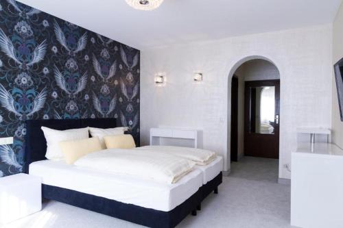 Hotel Hellers Twenty Four I -24h-Check-In- - image 5