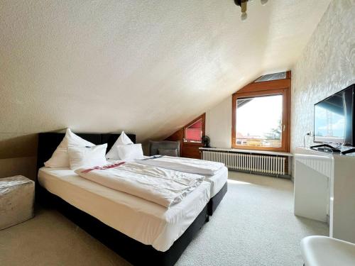 Hotel Hellers Twenty Four I -24h-Check-In- - image 5