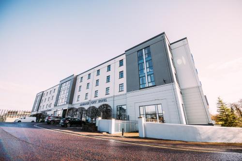 . Armagh City Hotel