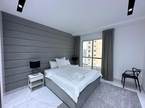 STYLISH 2 BEDROOM SERVICE APARTMENT with SEA VIEW, Dubai (foto 9)