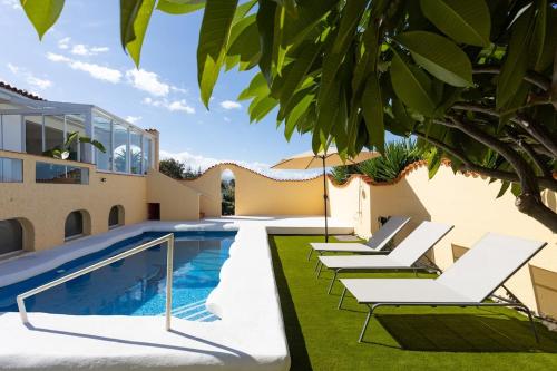 EDEN RENTALS Villa La Paz Ocean Views Heated Private Pool