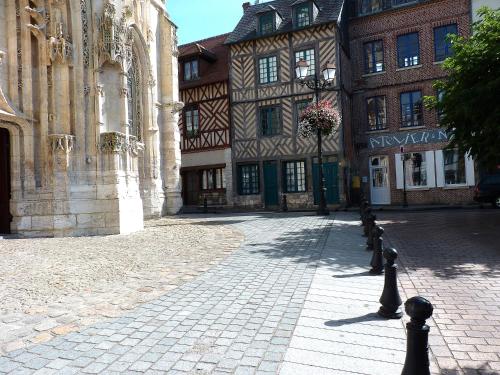 Maison Particuliere Place Saint-Léonard - Location saisonnière - Honfleur