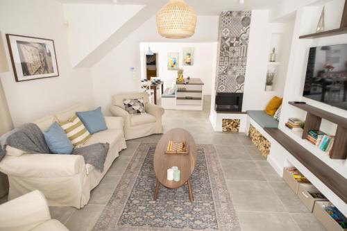 Villa GreenTree - with Private Pool close to Budapest in เซเกสเฟแฮร์วาร์