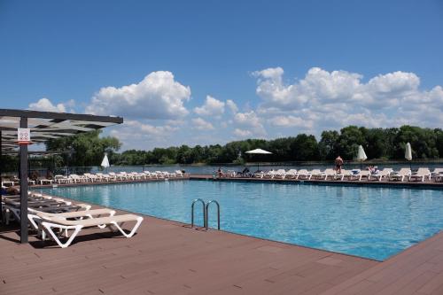 Pool, Hotel Selena Family Resort in Ternovka