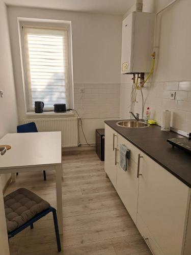 2 bedrooms, 2 beds
