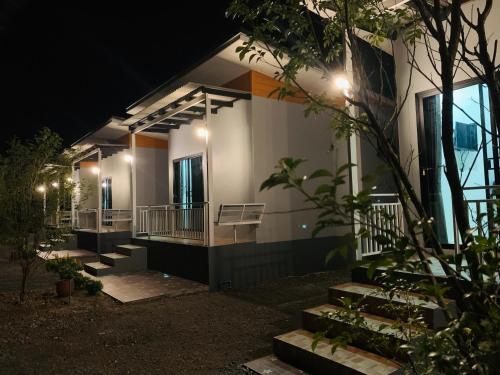 Suanvadee Resort สวนวดี รีสอร์ท thumbnail 4