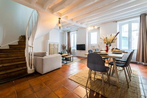 Holiday Home room in MELLOW KEYWEEK Biarritz town house