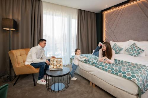470398117 Hotel Ózon & Luxury Villas