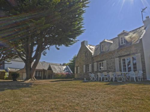 Maison spacieuse à 900m de la plage avec grand jardin et annexe, idéale pour familles nombreuses - FR-1-418-22 gîte à louer Bruté