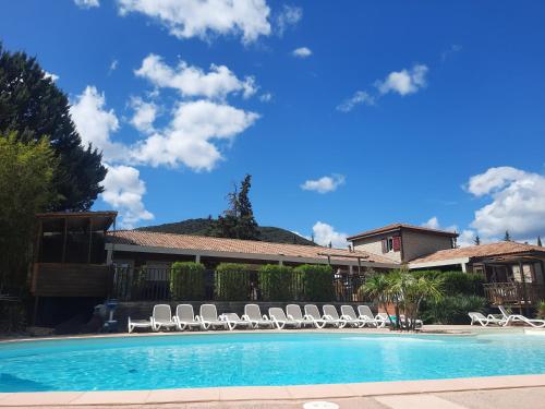 Relais du Salagou - Chalets climatisés proche Lac du Salagou - Le Bosc