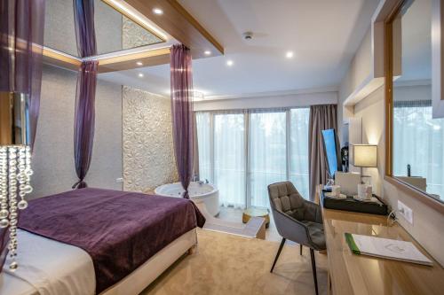 470402732 Hotel Ózon & Luxury Villas