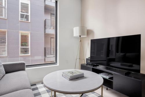 South Boston studio w wd nr red line BOS-888 in Boston, USA