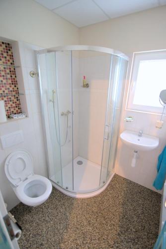 浴室, Bouda Berounka in 熱夫尼采