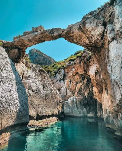 Villa GLORIA intero alloggio sulla spiaggia 8 posti letto 15 minuti da Palermo e 35 da Cefalu