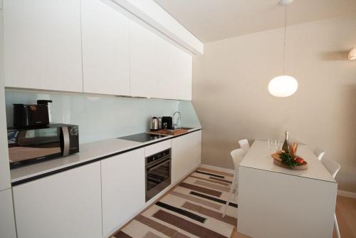 LookLake Suite Two - image 9