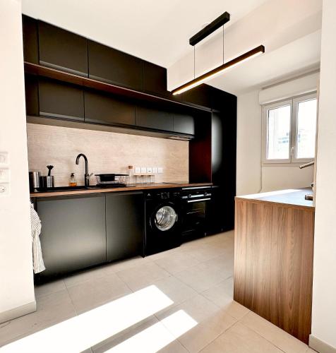Duplex - Vue Mer exceptionnelle - Quartier Euromed-avec Box