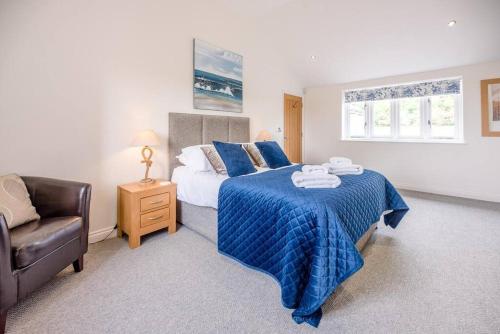 Four-Bedroom House image 8