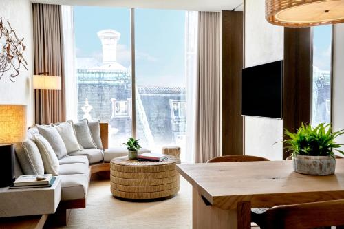 Facilities, 1 Hotel Mayfair in Mayfair