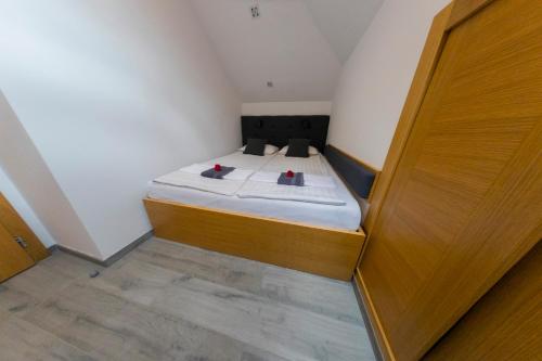 Apartment - Ground Floor image 10