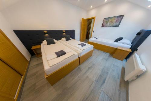 Apartment - Ground Floor image 7