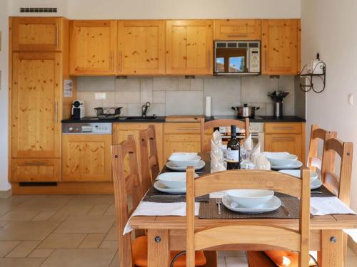 Apartment Domaine des Reines D1A by Interhome in Nendaz City Center