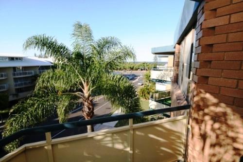 Tindarra Apartments — Hotel in Sunshine Coast