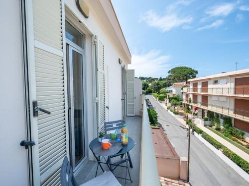 Apartment La Bouee-1 by Interhome in Saramartel