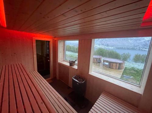 Tjeldøya Slott in นาร์วิค