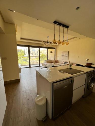 The bridge Residence - image 2