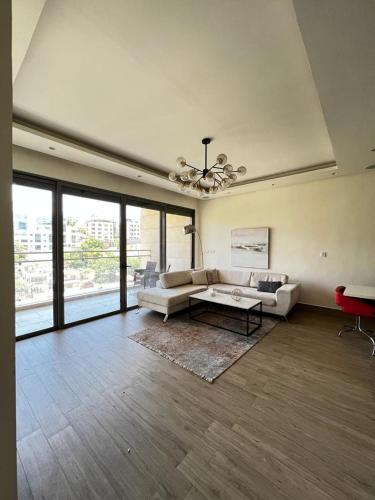 The bridge Residence - image 14