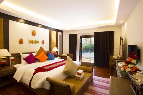 room detail thumbnail 0