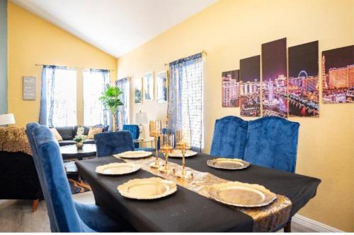 Beautiful 5 bedroom 3 bath home in Las Vegas (NV)