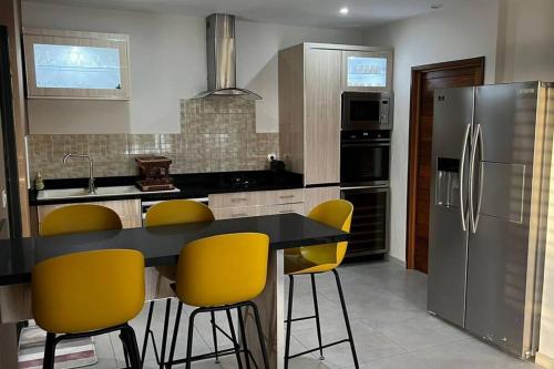 Maya Plage, Villa en bord de mer in קאפ סקירינג