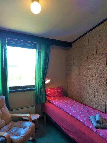 1 twin bed
