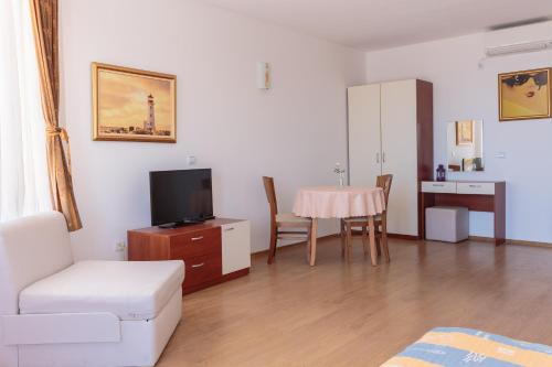 Via Pontica 123 Guest Apartments