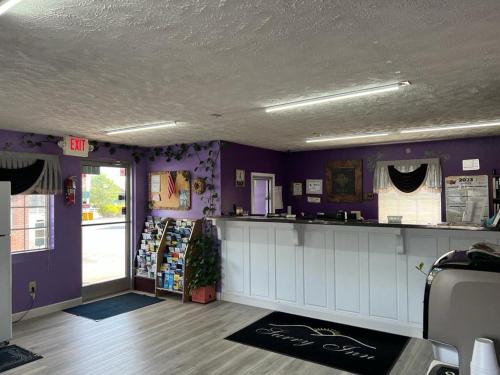 Surry Inn - Dobson - image 6