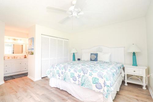 Ocean Village Club P25 - image 2