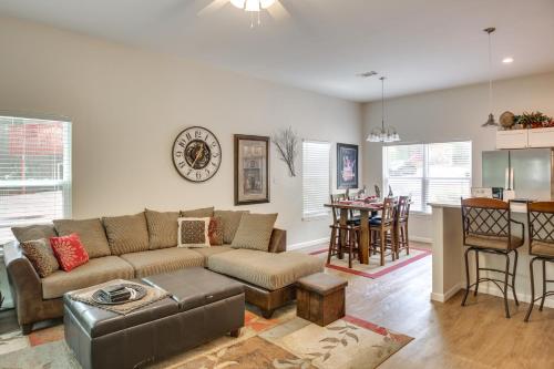 Hot Springs Village Townhome Near Hiking and Golf! in Hot Springs Village, Vereinigte Staaten von Amerika