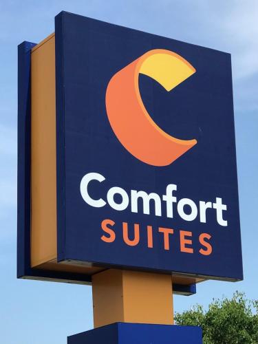 Comfort Suites near Route 66