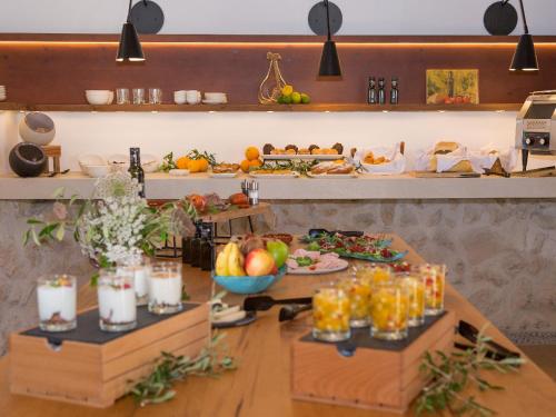 مطعم, Fincahotel Treurer - Olive Grove & Grand House - Adults Only in ألجايدا