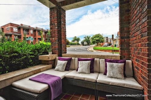 The Home Collection - Hawthorne Lane in Charlotte, USA