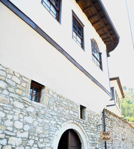 Anhel Hotel – Berat, IA