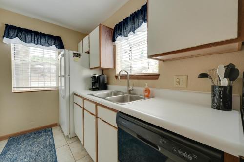 Branson Condo with Lake Access and Resort Amenities! in Branson, USA