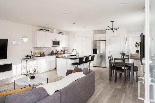 Modern Chic - Spacious Duplex - Highlands in Denver, USA