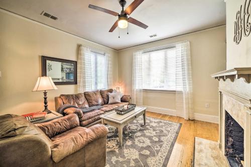 Centrally Located Richmond Home with Yard and Patio in Richmond, USA