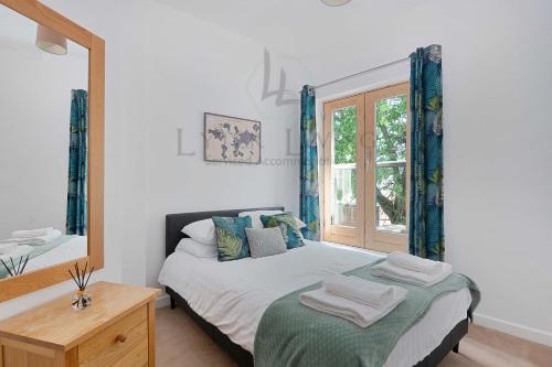 The Wharf - Oxford City Centre with Garden - main image