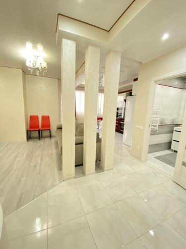 Two Bedroom Large Apartment in Chisinau