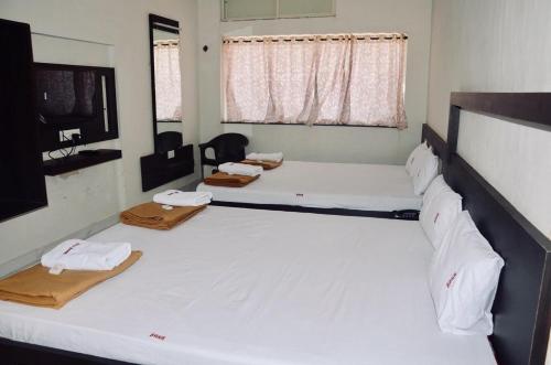 2 king beds