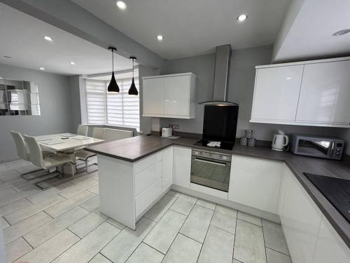 Fresh & Spacious House, Rhyl